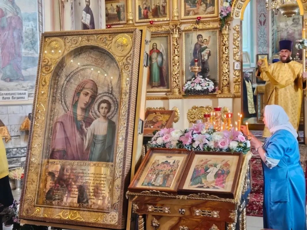 Главную святыню Алтайского края привезли в Барнаул Главную святыню Алтайского края привезли в Барнаул