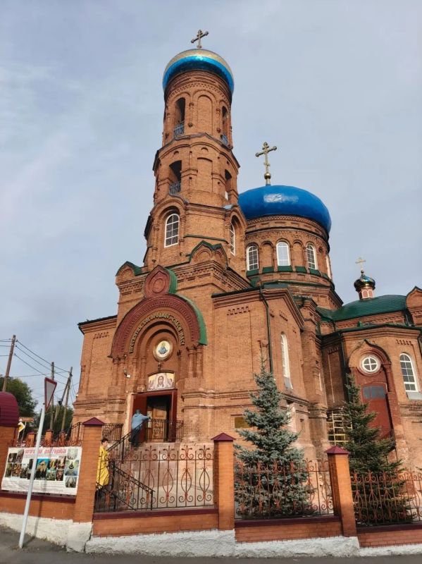 Главную святыню Алтайского края привезли в Барнаул Главную святыню Алтайского края привезли в Барнаул
