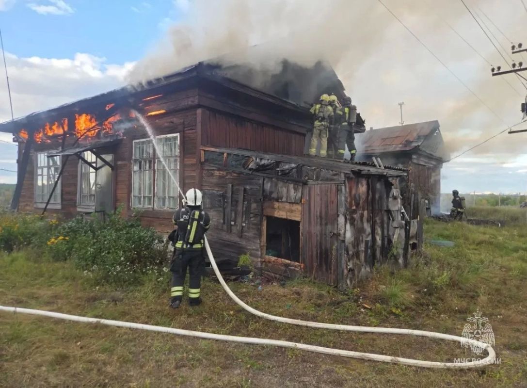 Ликвидация пожара в Барнауле Ликвидация пожара в Барнауле