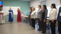 Утро участковых избирательных комиссий в Алтайском крае начинается одинаково — с исполнения Гимна России