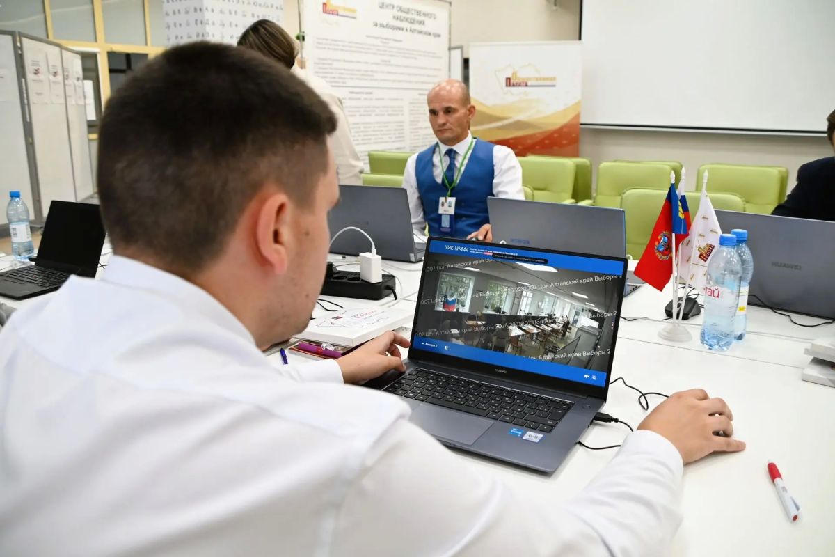 Все три дня выборов в Алтайском крае работает Центр общественного наблюдения Все три дня выборов в Алтайском крае работает Центр общественного наблюдения