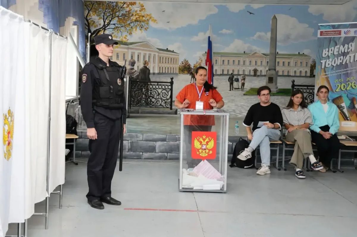 В Алтайском крае полицейские вместе с коллегами из других правоохранительных ведомств обеспечивали охрану общественного порядка и безопасность в период подготовки и проведения Единого дня голосования В Алтайском крае полицейские вместе с коллегами из других правоохранительных ведомств обеспечивали охрану общественного порядка и безопасность в период подготовки и проведения Единого дня голосования