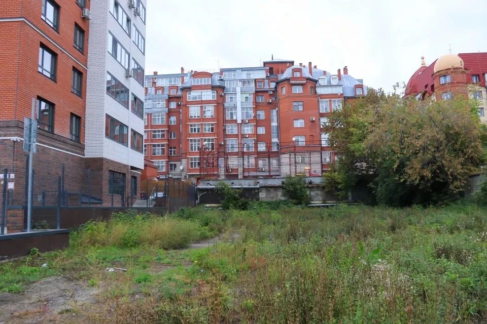 В Барнауле застроят территорию снесенного особняка царских времен В Барнауле застроят территорию снесенного особняка царских времен