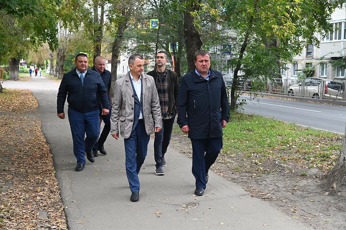 В Барнауле досрочно завершили основные дорожные работы В Барнауле досрочно завершили основные дорожные работы