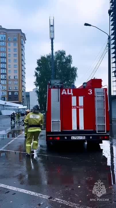 Кадетское движение МЧС в лицее №52 имени Ф.Э. Дзержинского города Барнаула Набирает обороты стартовавший учебный год в образовательных учреждениях России, в том числе и в Алтайском крае - как для обычных школьников, так и...