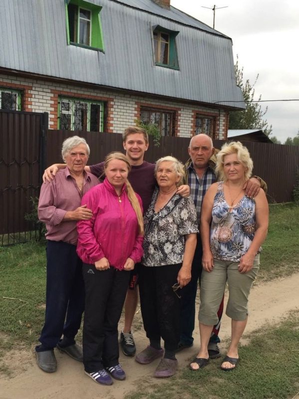88-летняя бабушка артиста Ивана Чебанова переехала из Барнаула в Москву 88-летняя бабушка артиста Ивана Чебанова переехала из Барнаула в Москву
