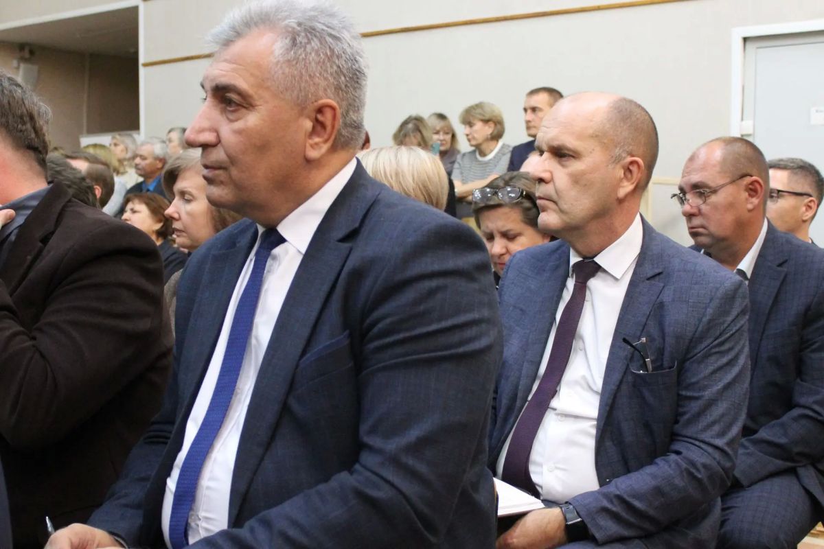 Совещание директоров школ состоялось в Барнауле Совещание директоров школ состоялось в Барнауле