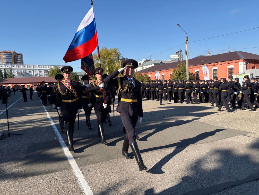 Руководитель транспортной полиции Алтая принял участие в торжественной церемонии принятия Присяги курсантами Барнаульского юридического института МВД России Руководитель транспортной полиции Алтая принял участие в торжественной церемонии принятия Присяги курсантами Барнаульского юридического института МВД России