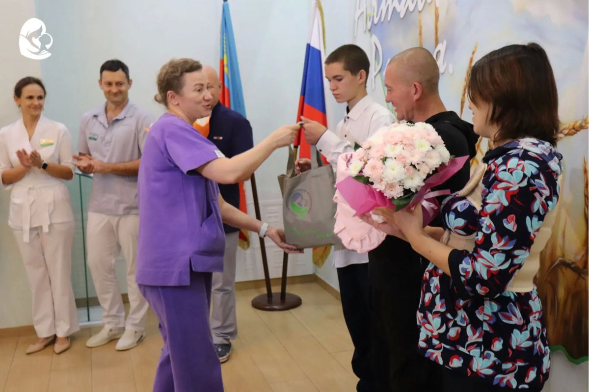 Сегодня из перинатального центра «ДАР» выписали Розу Саранди – первую в Алтайском крае пациентку, которой сделали операцию на открытом сердце во время беременности Сегодня из перинатального центра «ДАР» выписали Розу Саранди – первую в Алтайском крае пациентку, которой сделали операцию на открытом сердце во время беременности