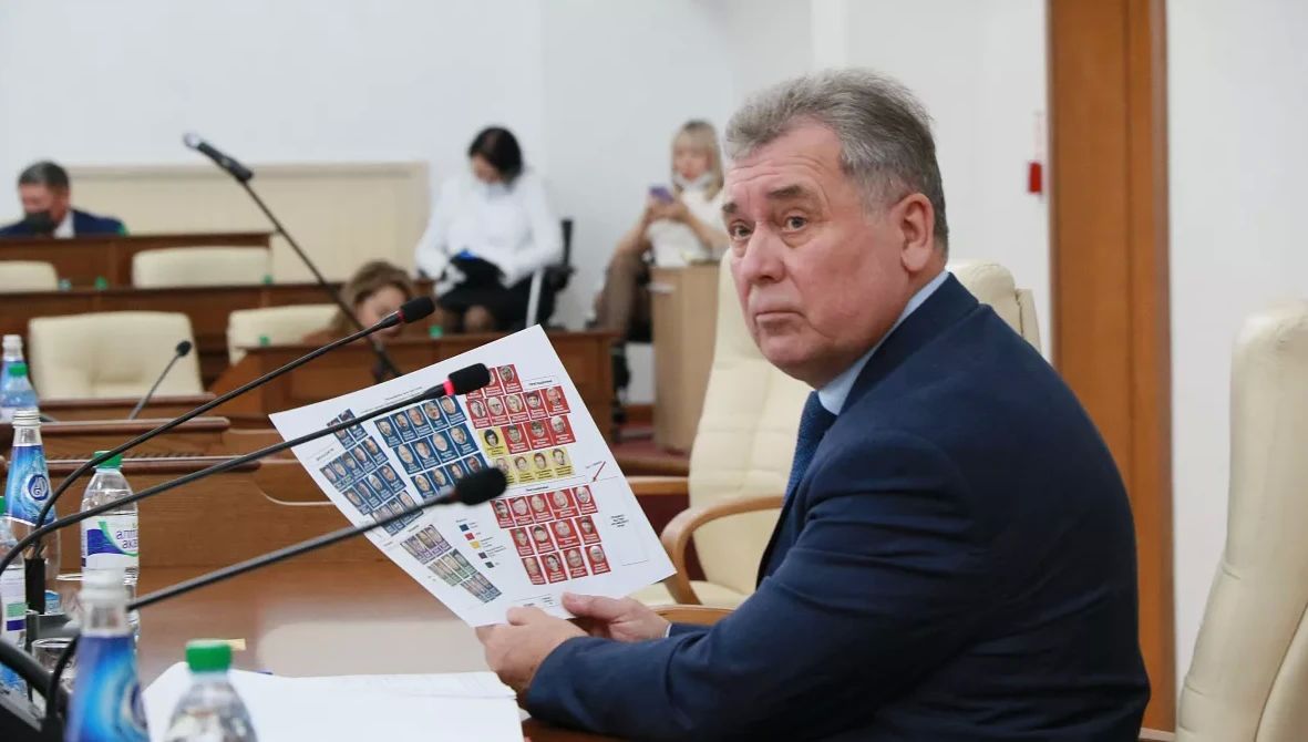 Неожиданное решение: кто может возглавить фракцию "Единая Россия" в АКЗС