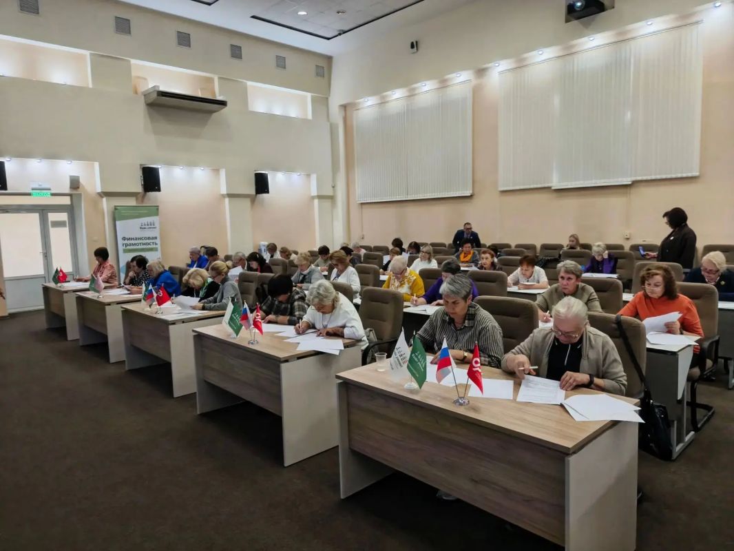 Всероссийский чемпионат по финансовой грамотности для пенсионеров проходит в Барнауле Всероссийский чемпионат по финансовой грамотности для пенсионеров проходит в Барнауле
