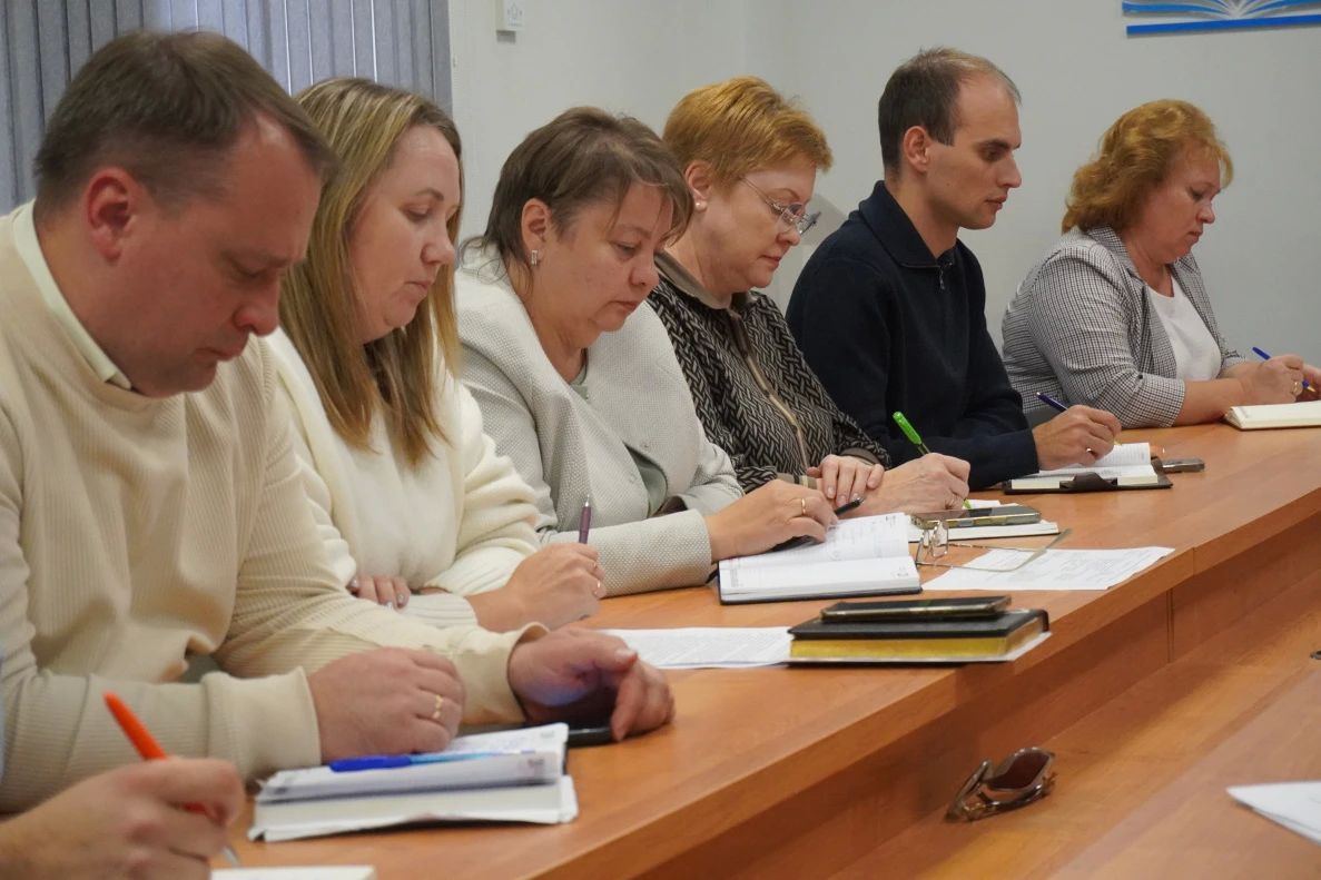 В Барнауле по инициативе жителей обустроят 12 площадок для детей В Барнауле по инициативе жителей обустроят 12 площадок для детей
