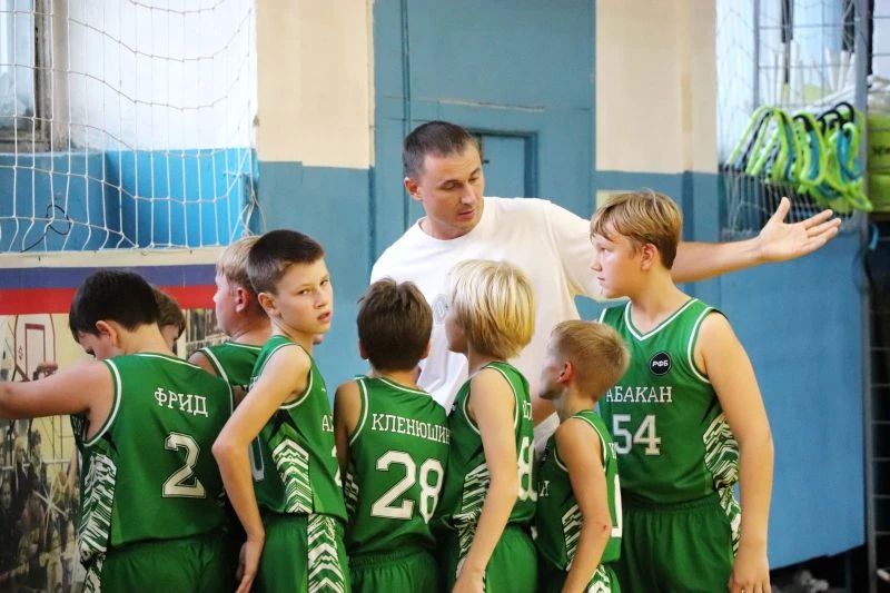 Барнаульские баскетболисты выиграли в трёх возрастных группах Кубка Александра Сысова Барнаульские баскетболисты выиграли в трёх возрастных группах Кубка Александра Сысова