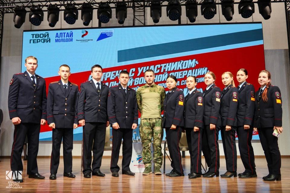 "Родину любить не перестану": ветеран СВО из Алтайского края – о службе и патриотизме "Родину любить не перестану": ветеран СВО из Алтайского края – о службе и патриотизме