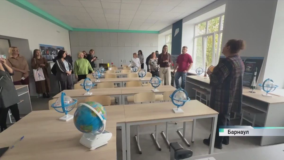 В педуниверситете Барнаула открыли обсерваторию и обновили кабинеты для будущих художников и астрофизиков