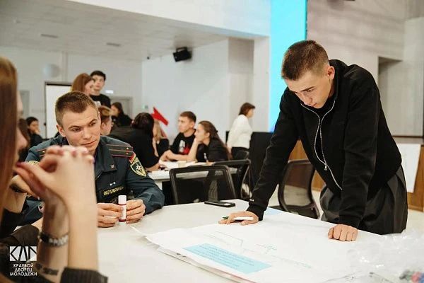 В краевой столице проходит молодежный форум «АМГосСтарт» В краевой столице проходит молодежный форум «АМГосСтарт»