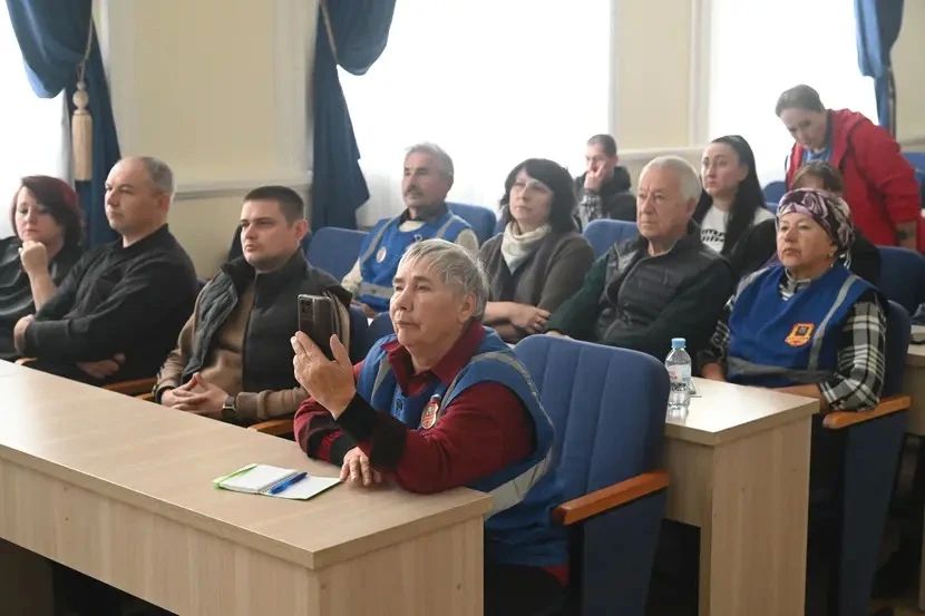 В Барнауле прошёл обучающий семинар, посвященный противодействию мошенникам, а также вопросам безопасности и здоровья В Барнауле прошёл обучающий семинар, посвященный противодействию мошенникам, а также вопросам безопасности и здоровья