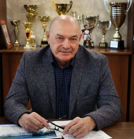 Директор КСШОР Сергей Волков отмечает 70-летний юбилей