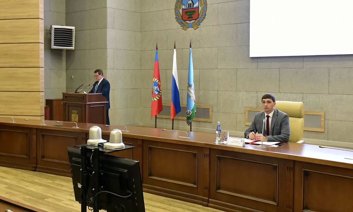 В администрации Барнаула состоялось расширенное аппаратное совещание В администрации Барнаула состоялось расширенное аппаратное совещание