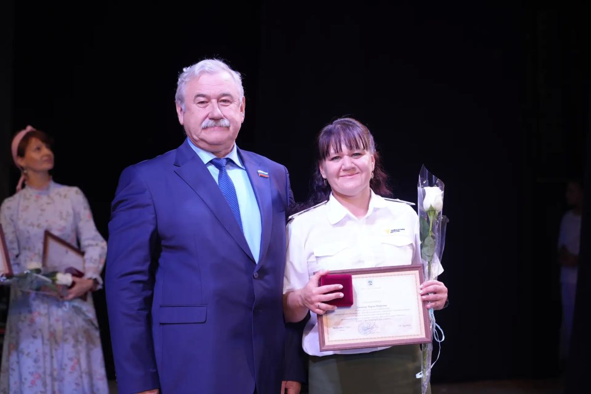 День учителя: праздник мудрости, доброты и вдохновения! День учителя: праздник мудрости, доброты и вдохновения!