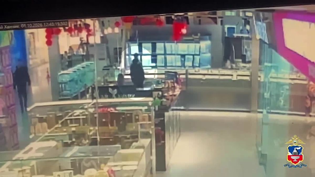 В Барнауле ограбили ювелирный отдел в магазине на полмиллиона рублей