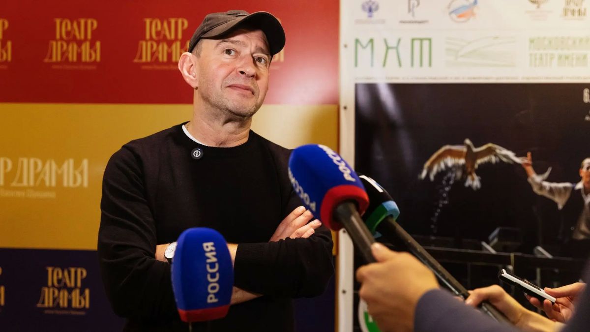 Константин Хабенский представил в Барнауле свою версию чеховской «Чайки» Константин Хабенский представил в Барнауле свою версию чеховской «Чайки»