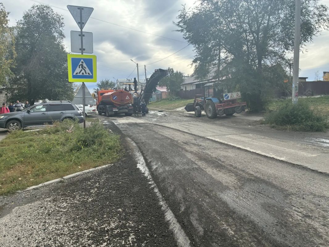 В Бийске приступили к ремонту дороги по переулку Николая Гастелло В Бийске приступили к ремонту дороги по переулку Николая Гастелло