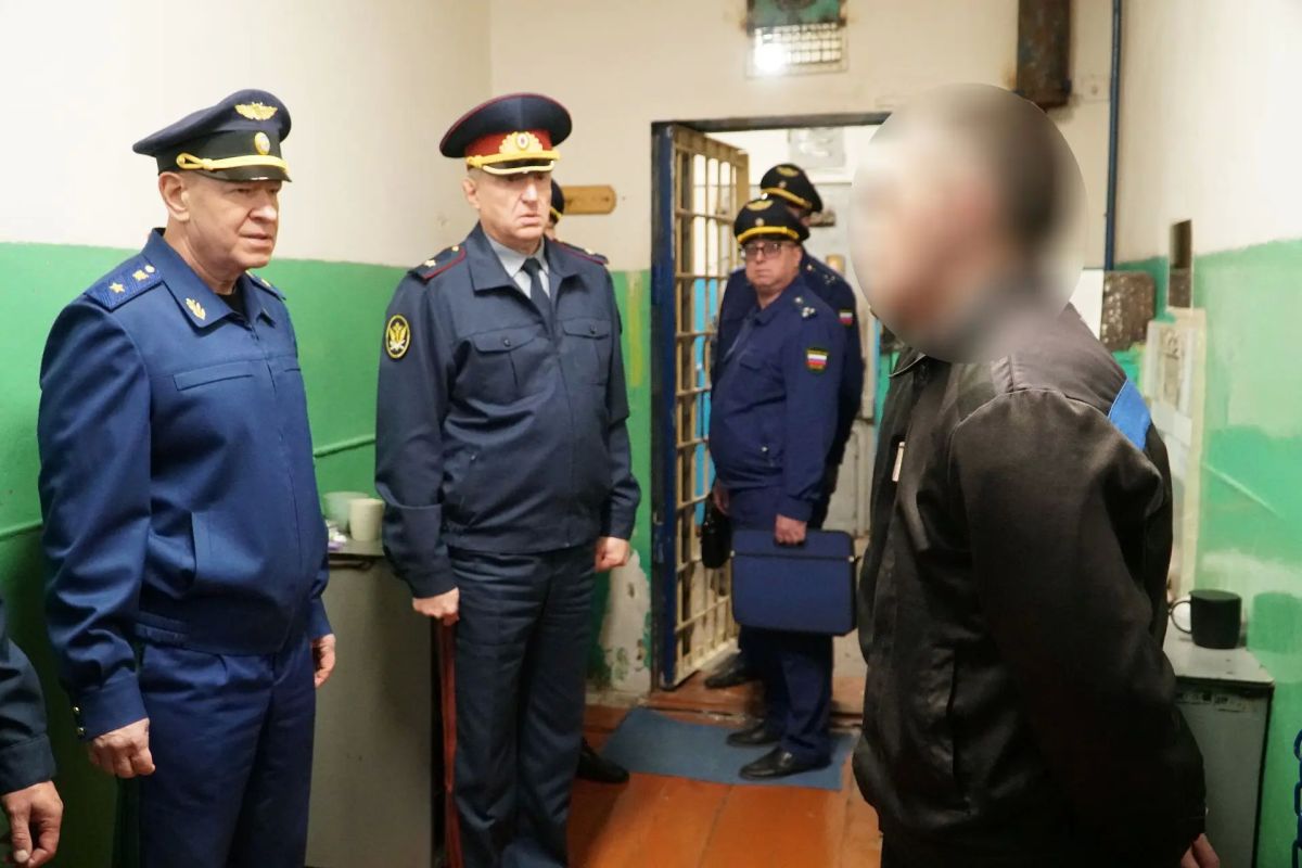 Прокурор Алтайского края Николай Рябов проверил соблюдение уголовно-исполнительного законодательства в деятельности ФКУ ИК-10 УФСИН России по Алтайскому краю Прокурор Алтайского края Николай Рябов проверил соблюдение уголовно-исполнительного законодательства в деятельности ФКУ ИК-10 УФСИН России по Алтайскому краю