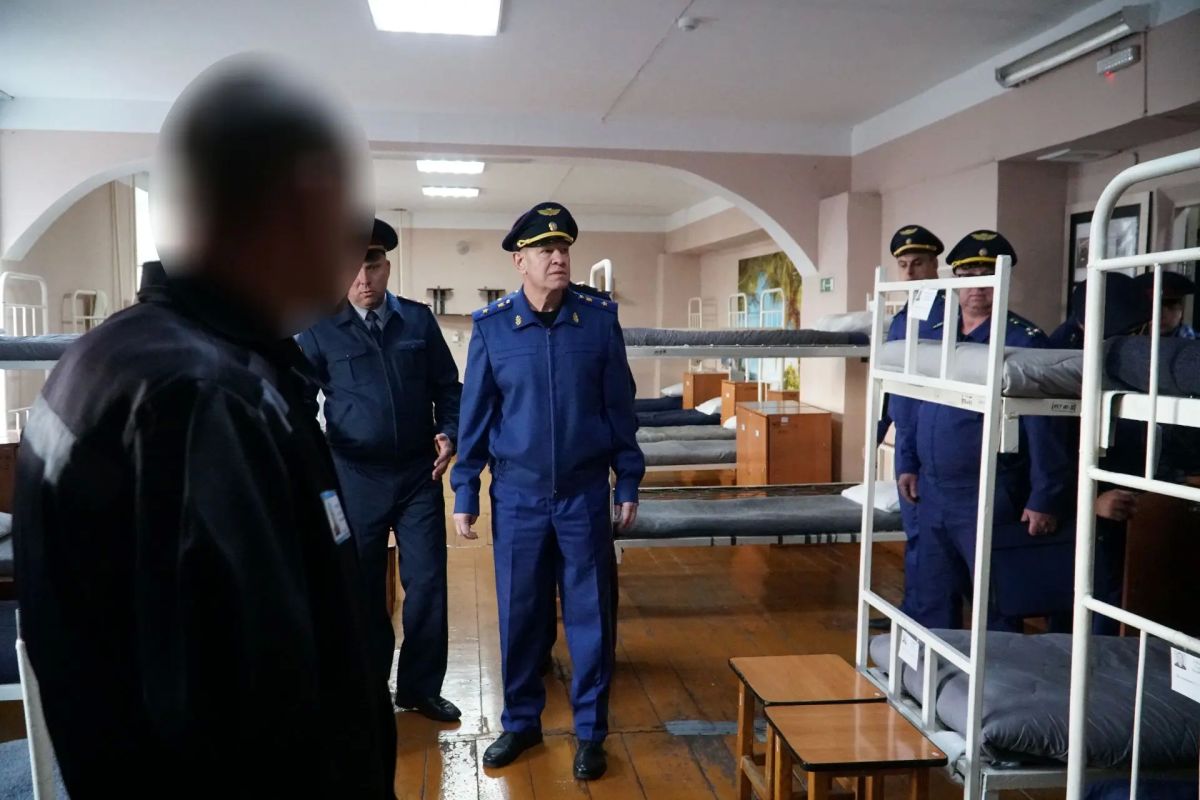Прокурор Алтайского края Николай Рябов проверил соблюдение уголовно-исполнительного законодательства в деятельности ФКУ ИК-10 УФСИН России по Алтайскому краю