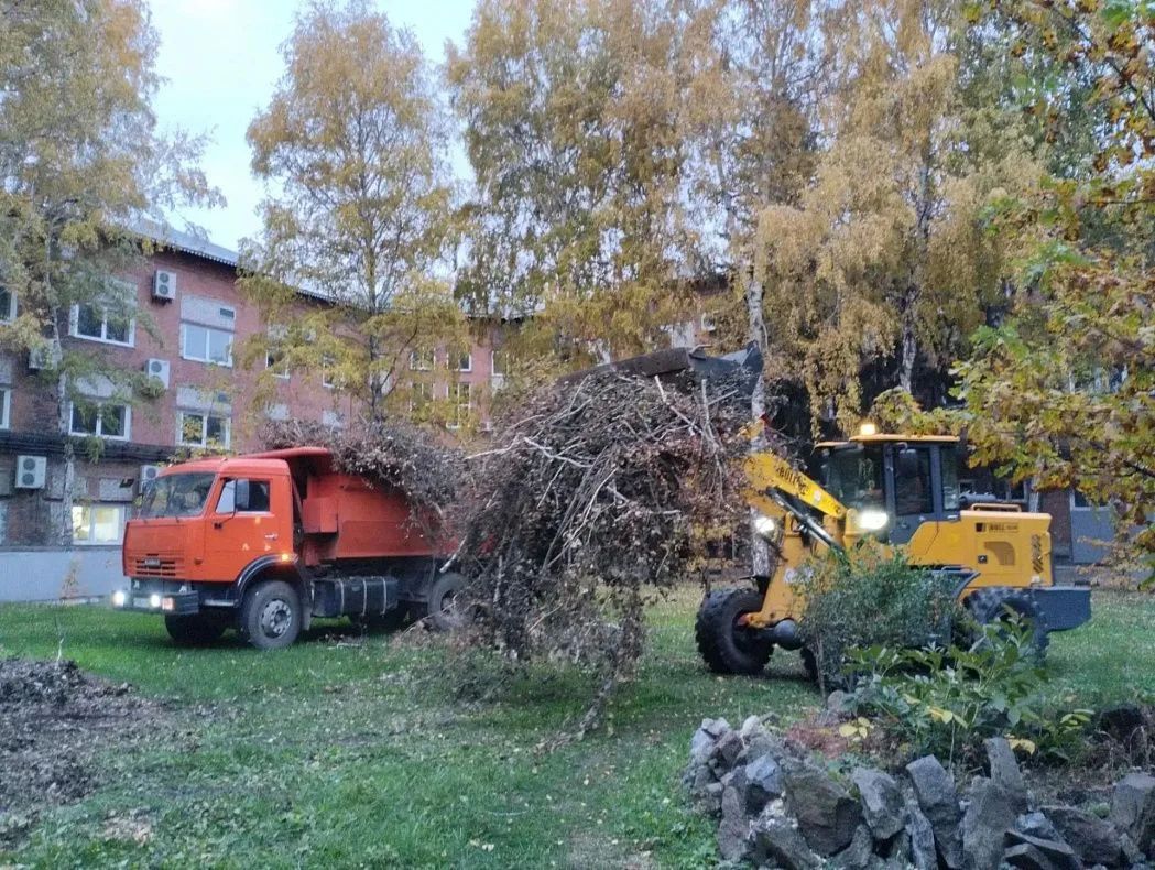 В Барнауле продолжается уборка территорий в рамках месячника санитарной очистки В Барнауле продолжается уборка территорий в рамках месячника санитарной очистки