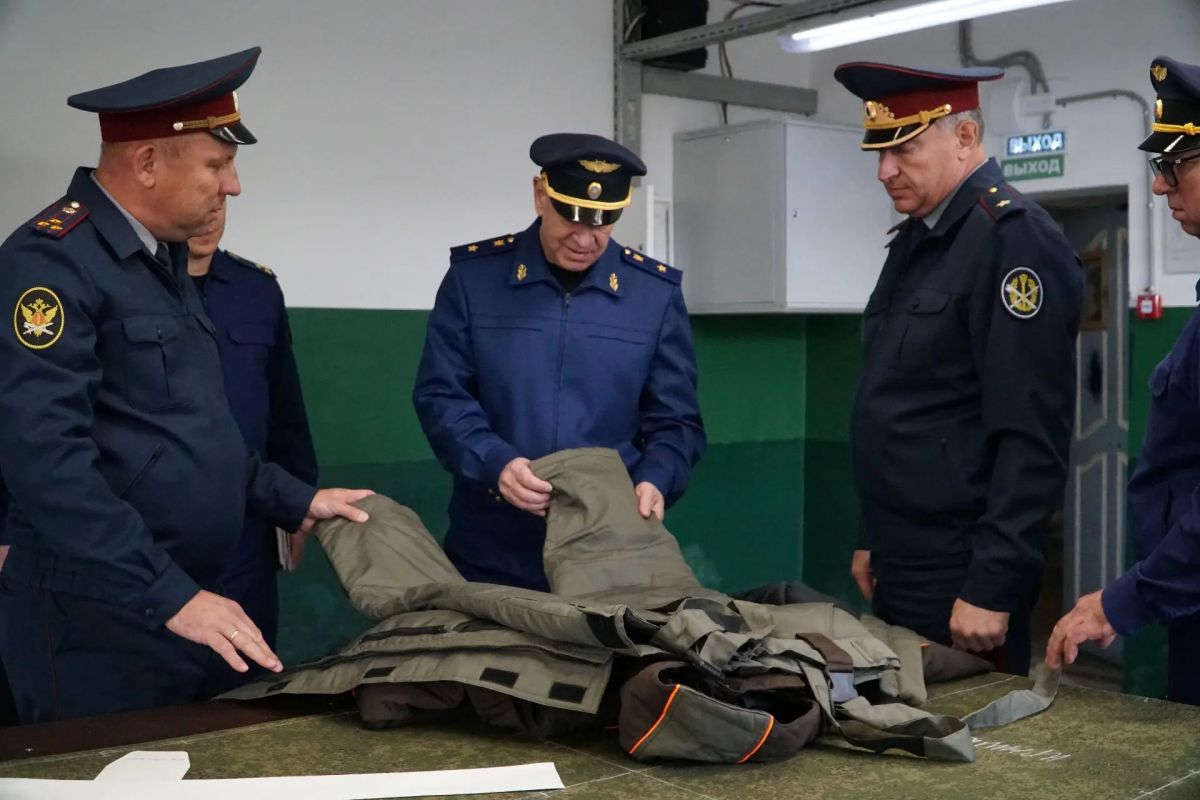 Прокурор Алтайского края Николай Рябов проверил соблюдение уголовно-исполнительного законодательства в деятельности ФКУ ИК-10 УФСИН России по Алтайскому краю Прокурор Алтайского края Николай Рябов проверил соблюдение уголовно-исполнительного законодательства в деятельности ФКУ ИК-10 УФСИН России по Алтайскому краю