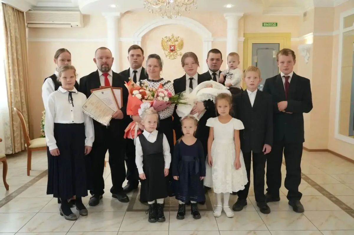 12-й ребёнок родился в многодетной семье в Бийске 12-й ребёнок родился в многодетной семье в Бийске
