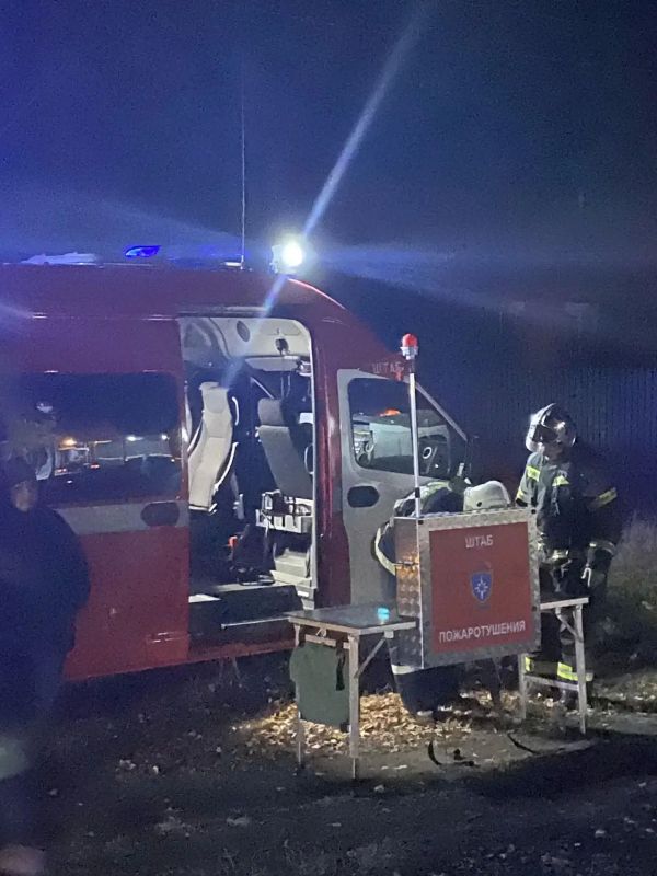 Пожар в Шиловской школе: тушение завершается Пожар в Шиловской школе: тушение завершается