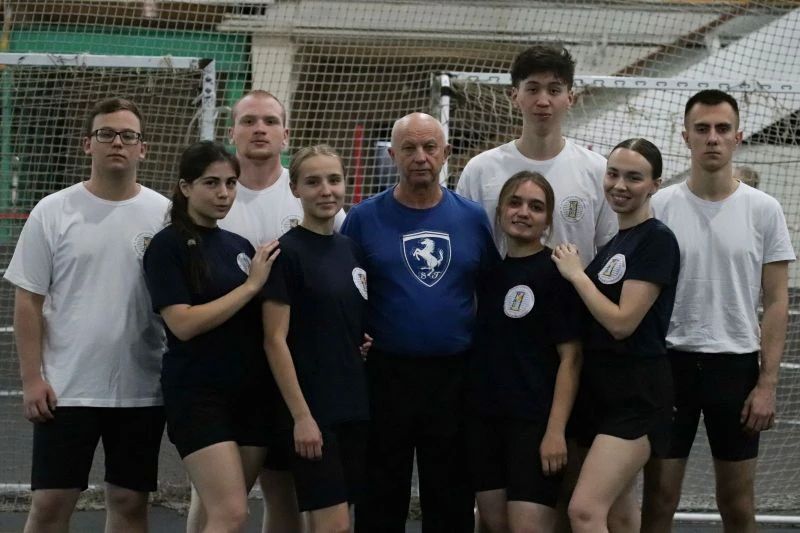 Около 100 спортсменов приняли участие в краевых соревнованиях по гиревому спорту в Барнауле Около 100 спортсменов приняли участие в краевых соревнованиях по гиревому спорту в Барнауле