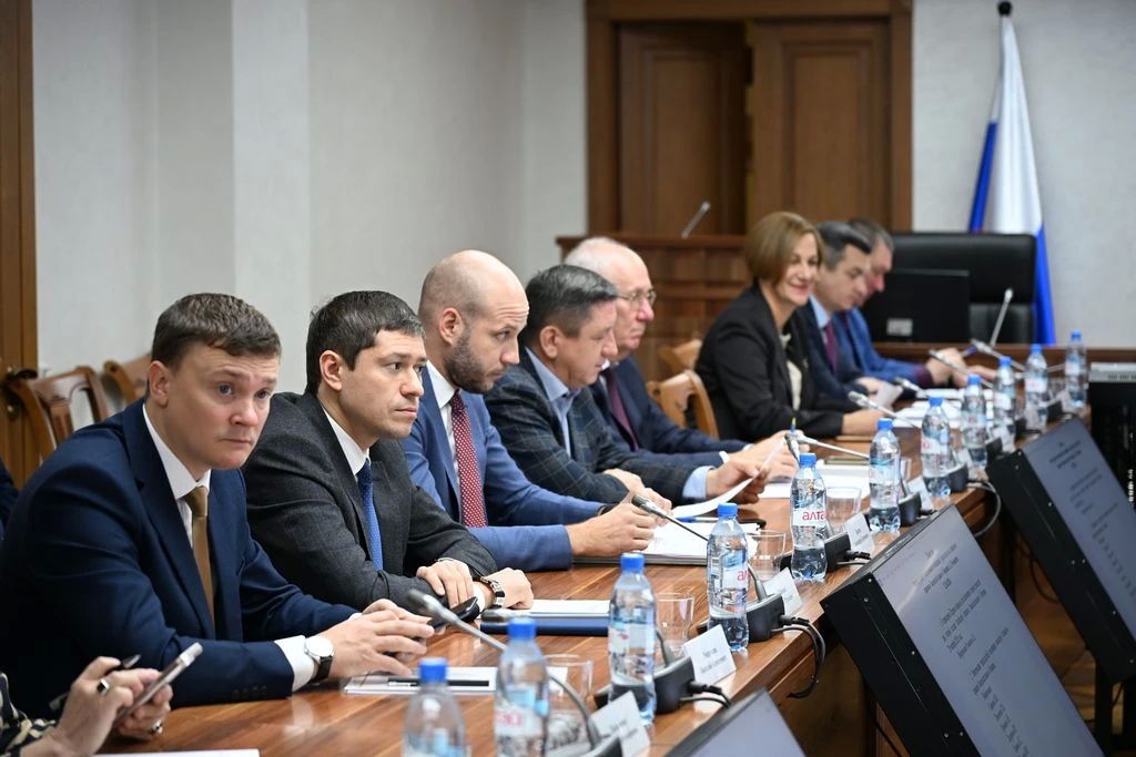 В Алтайском краевом Законодательном Собрании прошло первое оперативное совещание нового созыва В Алтайском краевом Законодательном Собрании прошло первое оперативное совещание нового созыва