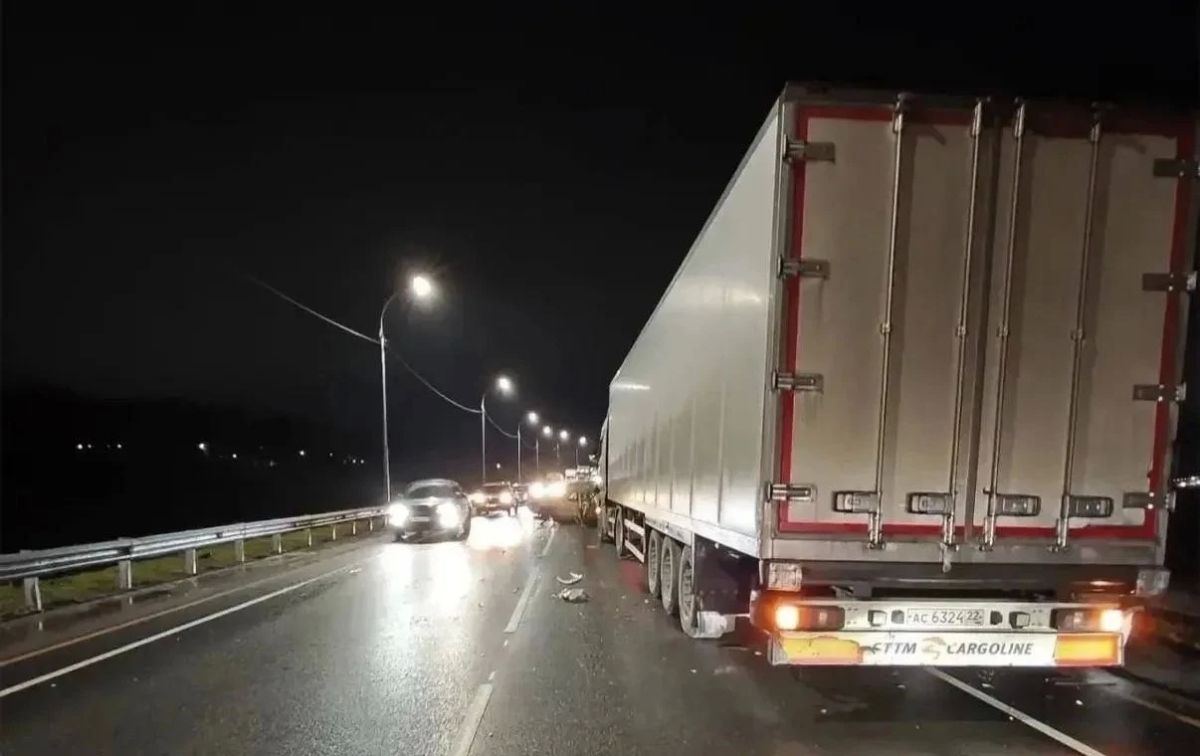 Смертельная авария произошла на трассе Барнаул — Новосибирск Смертельная авария произошла на трассе Барнаул — Новосибирск