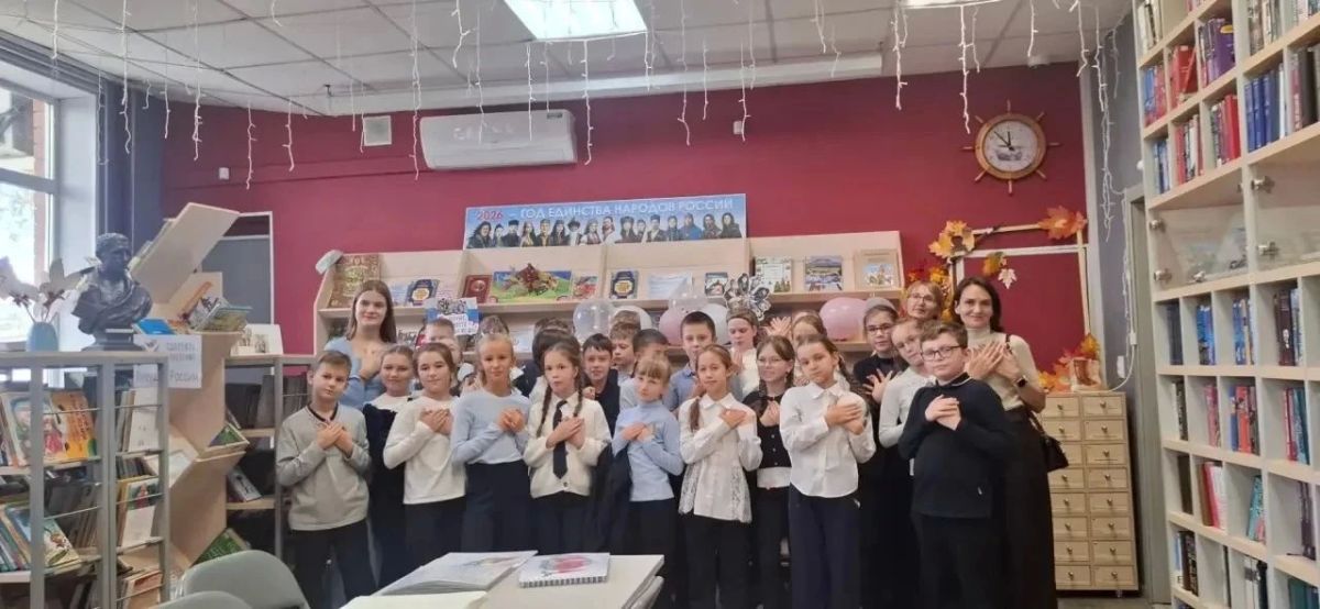 Экскурсии и познавательные уроки организовали в школах города к Всероссийскому дню чтения Экскурсии и познавательные уроки организовали в школах города к Всероссийскому дню чтения