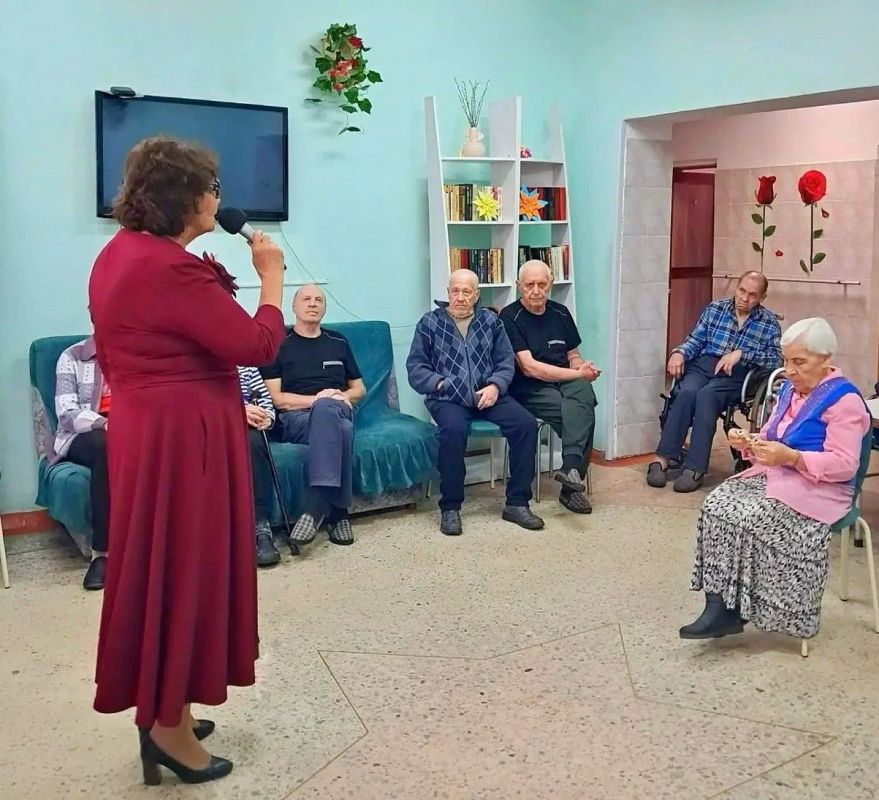 В социальных учреждениях Алтайского края проходят мероприятия, посвященные месячнику пожилых людей В социальных учреждениях Алтайского края проходят мероприятия, посвященные месячнику пожилых людей
