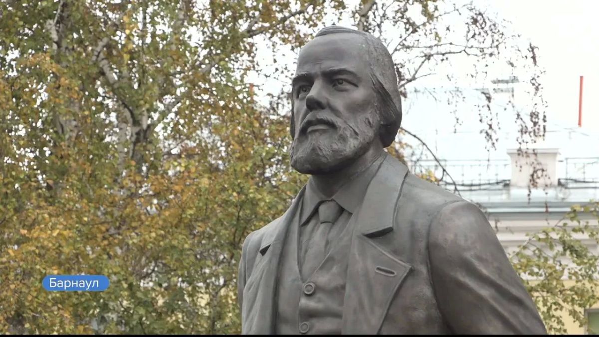 Юбилей Фёдора Достоевского предлагают отметить юным любителям слова