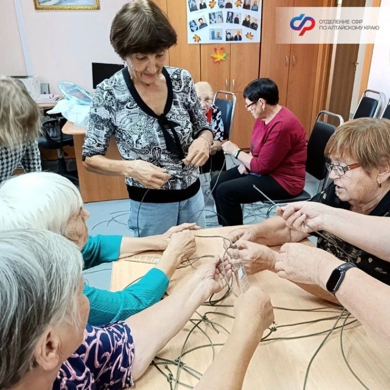 Как активисты Центра общения старшего поколения в Благовещенском районе изготовили антидроновые шторы Как активисты Центра общения старшего поколения в Благовещенском районе изготовили антидроновые шторы