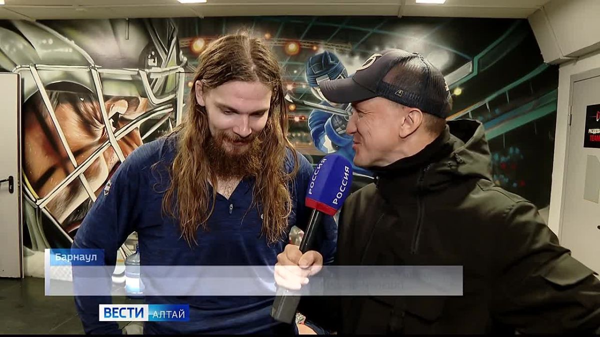 Хоккеисты «Динамо-Алтай» скрестили клюшки с игроками «Олимпии» из Кировской области