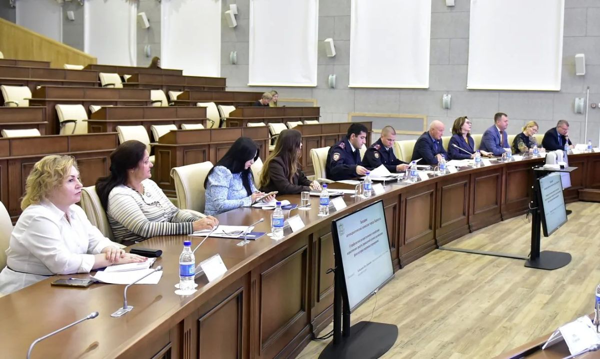 В администрации Барнаула рассмотрели вопросы профилактики наркомании В администрации Барнаула рассмотрели вопросы профилактики наркомании