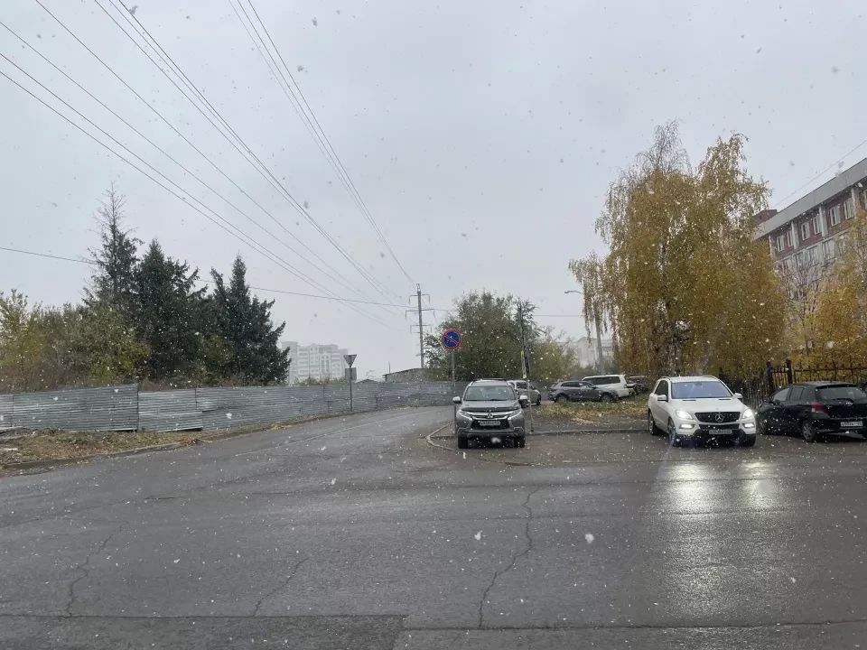 Еще несколько кадров снежного и красивого утра в Барнауле