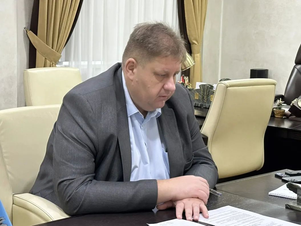 Устранение коммунальной аварии на улице Попова находится на контроле главы города Устранение коммунальной аварии на улице Попова находится на контроле главы города