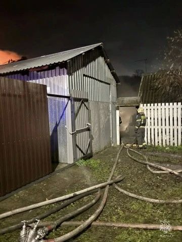 Пожар в Октябрьском районе Пожар в Октябрьском районе