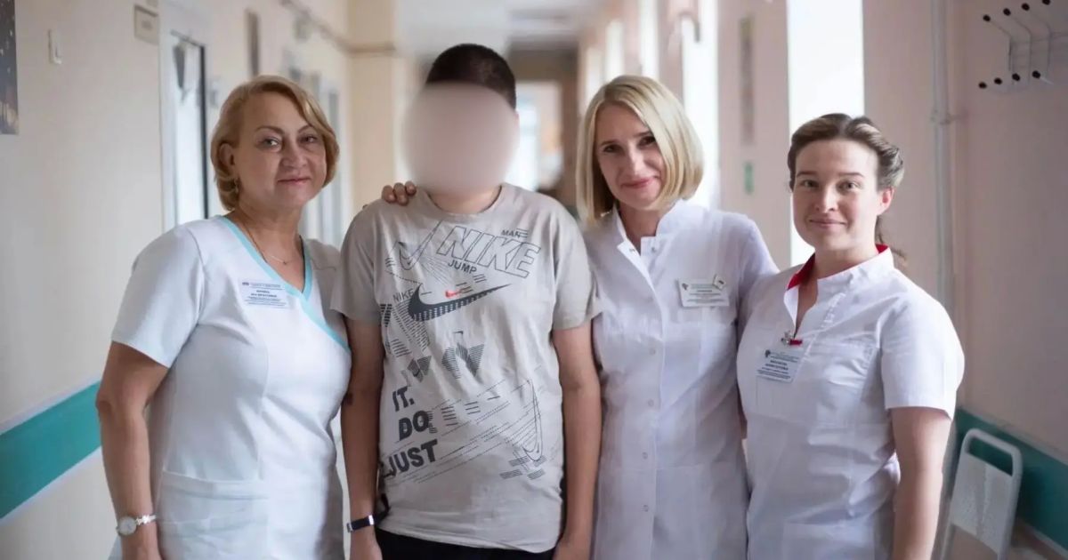 Кузбассе врачи пересадили почку 17-летнему парню
