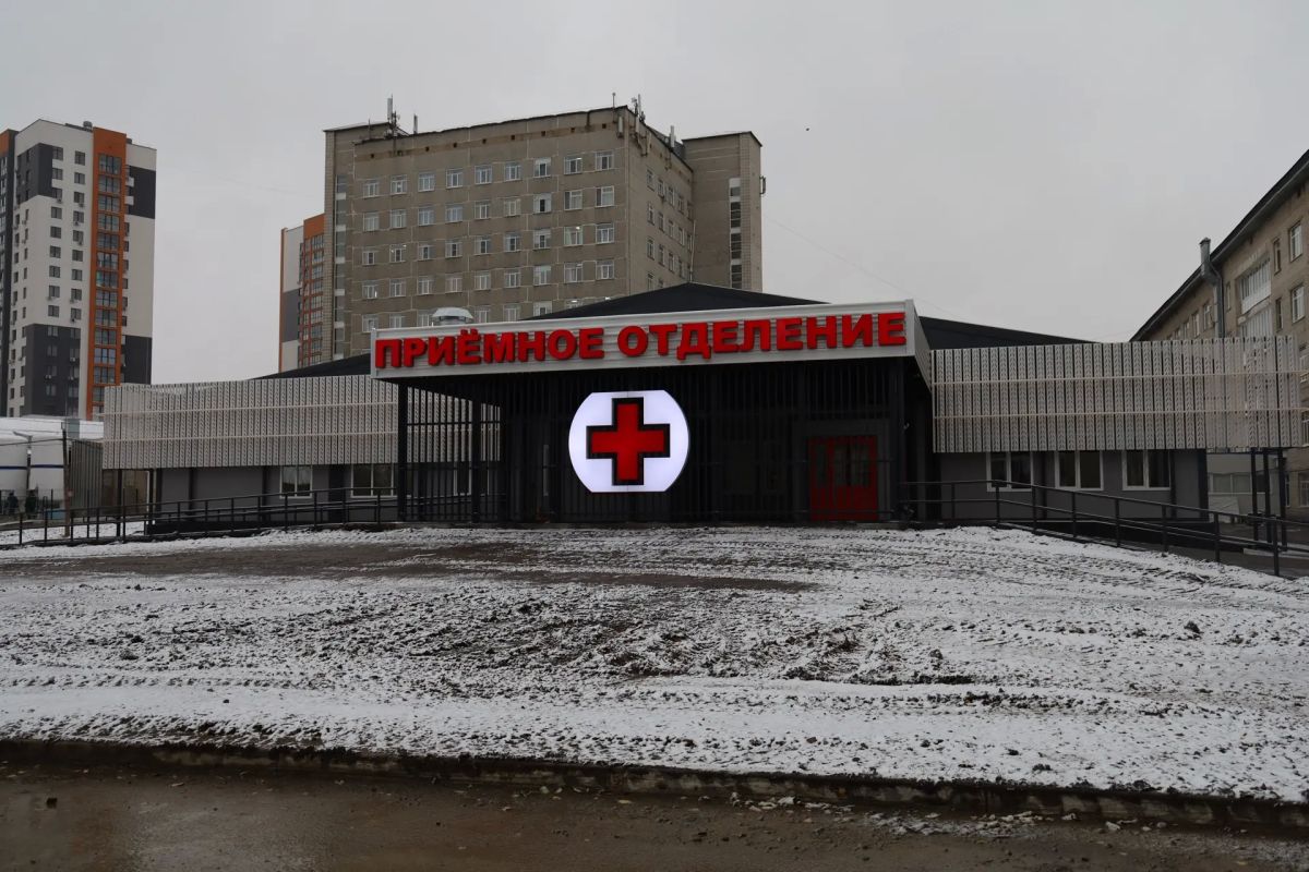 Виктор Томенко: Завершено строительство приемного отделения краевой больницы скорой медицинской помощи №2 в Барнауле Виктор Томенко: Завершено строительство приемного отделения краевой больницы скорой медицинской помощи №2 в Барнауле