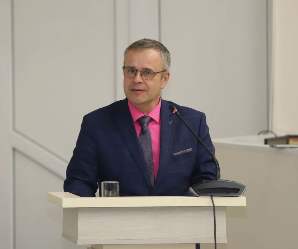 22 октября на заседании краевого Координационного совета по делам инвалидов под руководством заместителя Председателя Правительства Алтайского края Игоря Борисовича Степаненко обсудили доступность транспорта, сопровождаемое... 22 октября на заседании краевого Координационного совета по делам инвалидов под руководством заместителя Председателя Правительства Алтайского края Игоря Борисовича Степаненко обсудили доступность транспорта, сопровождаемое...