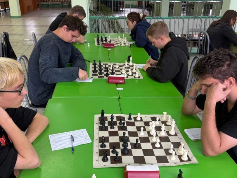 В Барнауле подвели итоги второго этапа краевой Студенческой лиги по шахматам В Барнауле подвели итоги второго этапа краевой Студенческой лиги по шахматам