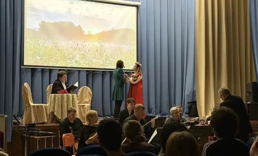 Школьники Барнаула посетили культурные мероприятия по «Пушкинской карте» Школьники Барнаула посетили культурные мероприятия по «Пушкинской карте»